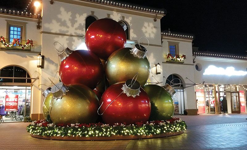 Giant High Gloss Ornament
