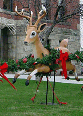 Giant Deer with Base (Legs Forward)